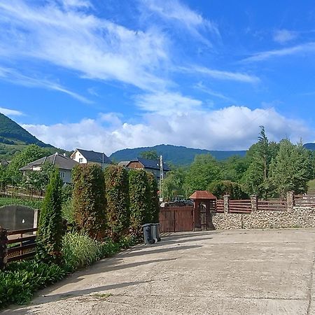 Pensiunea In Poiana Glod  Dış mekan fotoğraf