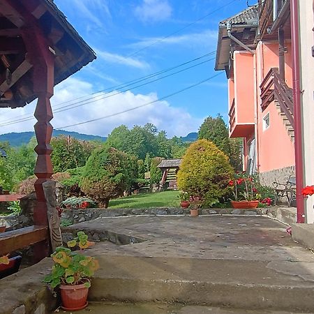 Pensiunea In Poiana Glod  Dış mekan fotoğraf