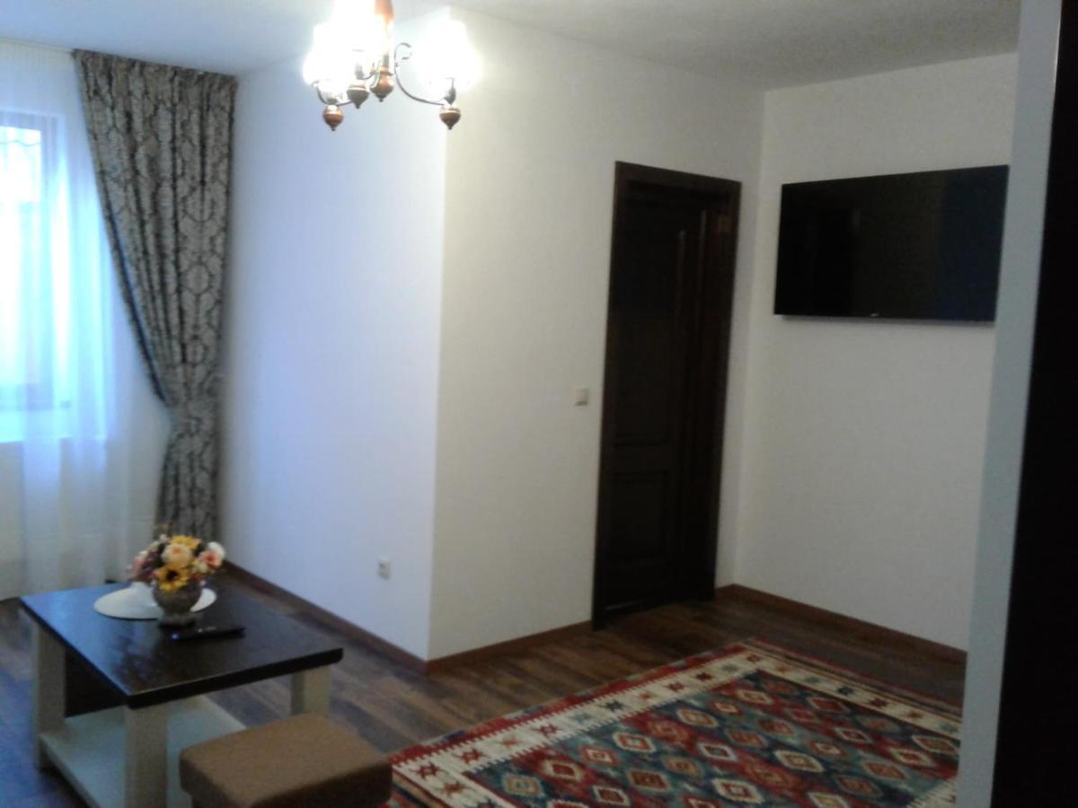 Pensiunea In Poiana Glod  Dış mekan fotoğraf
