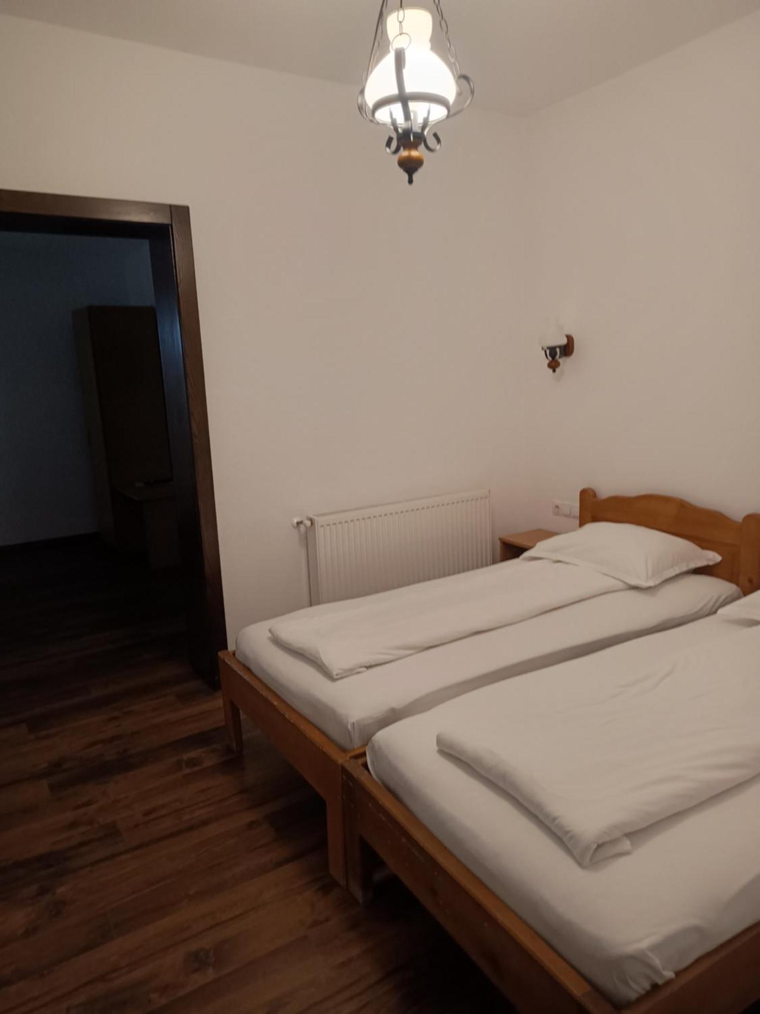 Pensiunea In Poiana Glod  Dış mekan fotoğraf