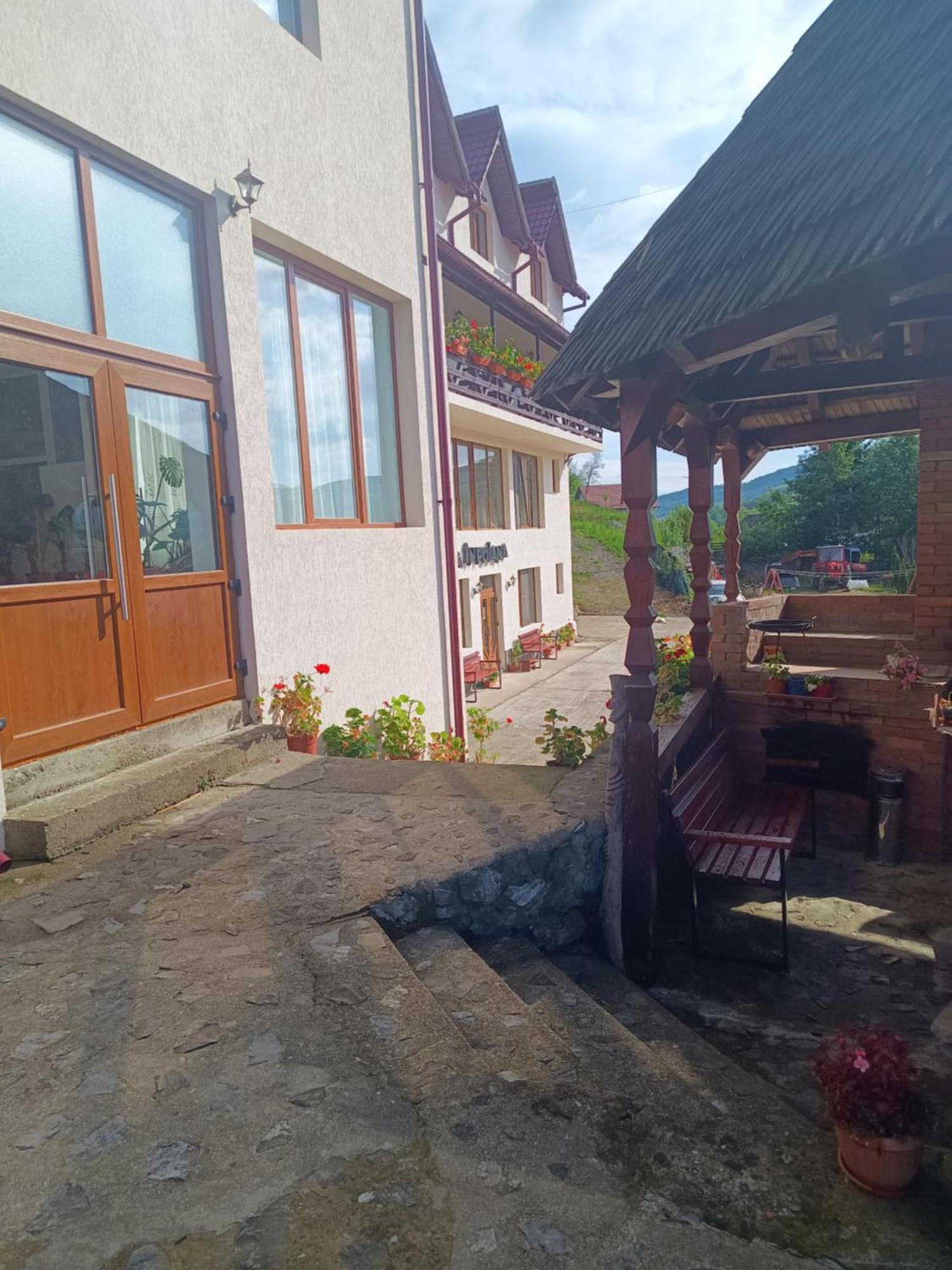 Pensiunea In Poiana Glod  Dış mekan fotoğraf