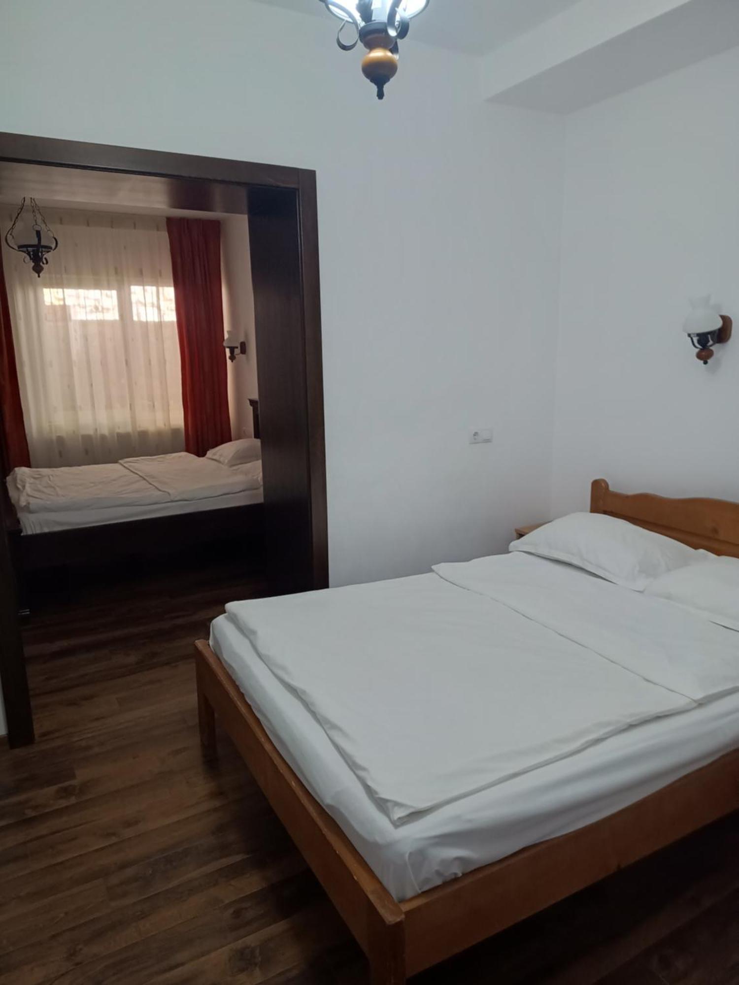 Pensiunea In Poiana Glod  Dış mekan fotoğraf